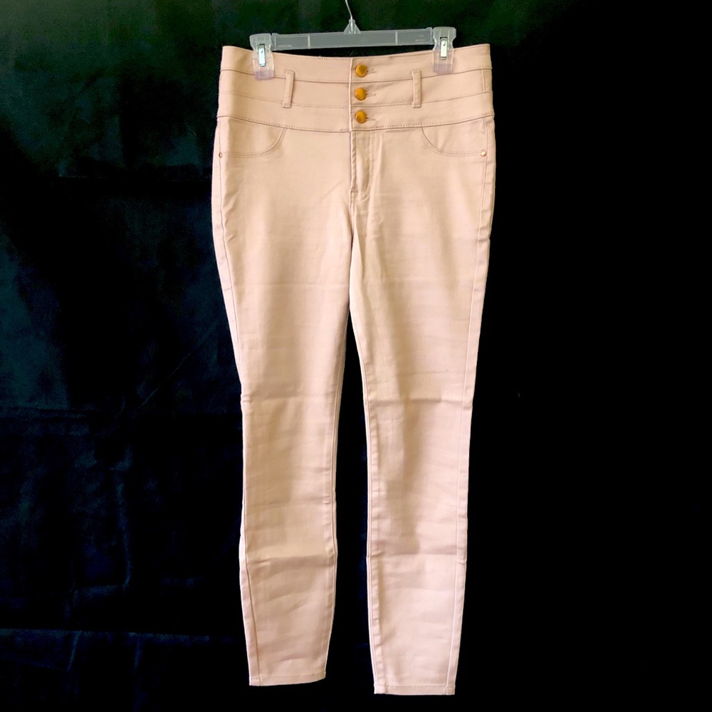 Refuge Size 8 High Waist Jeans